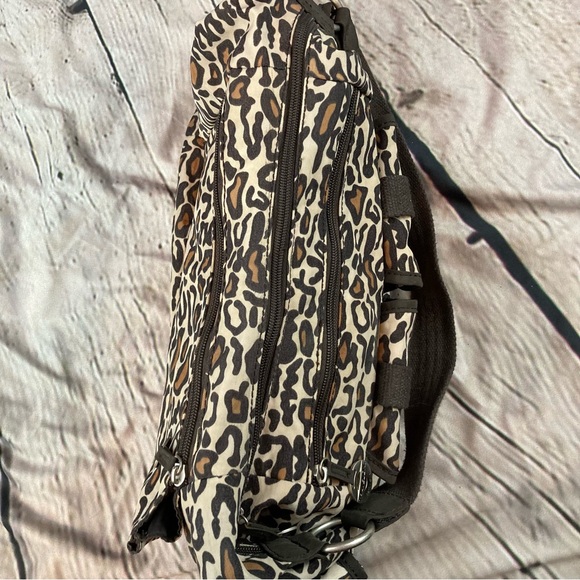 Travelon Cheetah Print Shoulder Bag - Picture 6 of 14